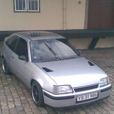 Opel Kadett Gsi 