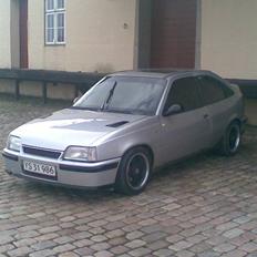 Opel Kadett Gsi 