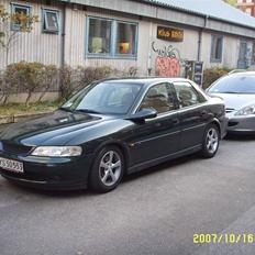 Opel Vectra *SOLGT*
