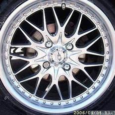 Nissan Primera (solgt)