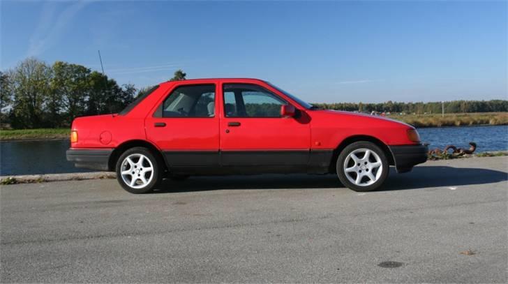Ford Sierra - Ved Odense Havn billede 3