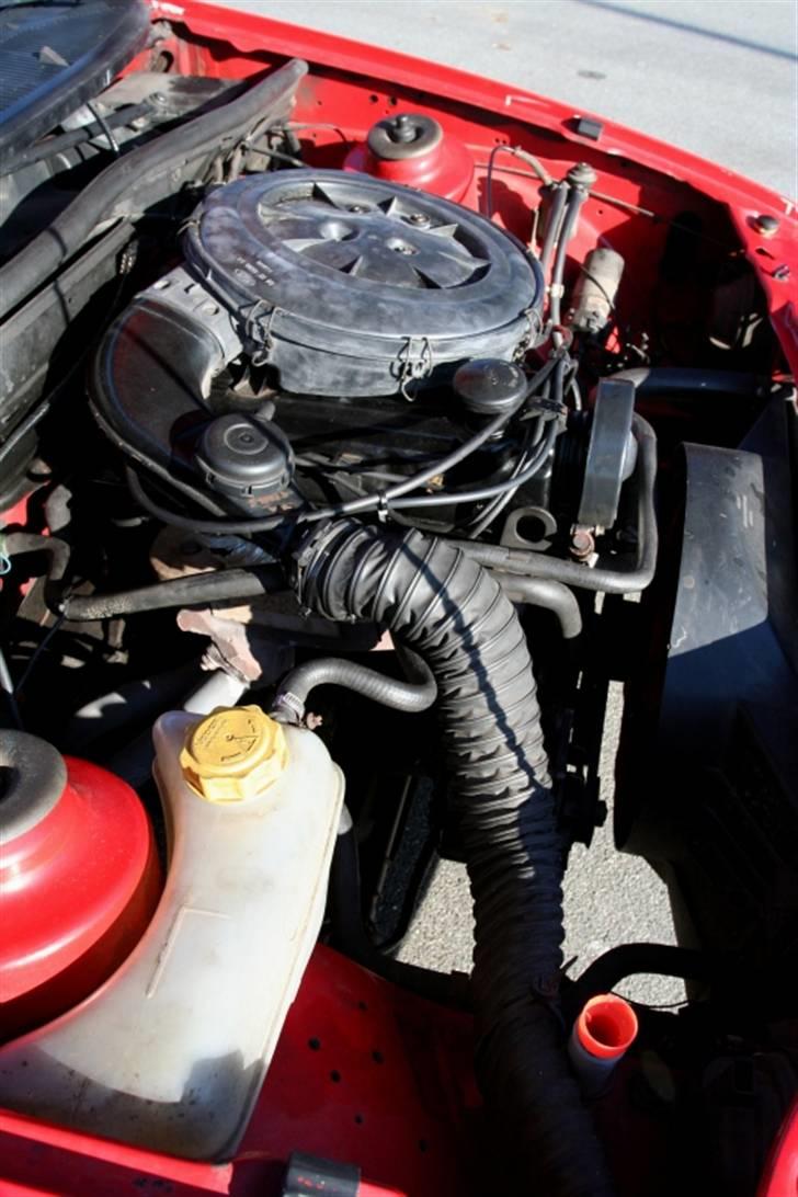 Ford Sierra - Motoren fra en anden vinkel billede 7