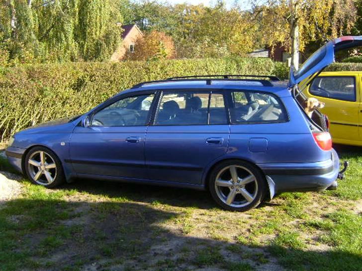Toyota Carina E  billede 3