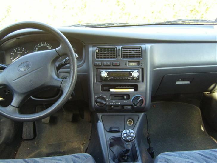 Toyota Carina E  billede 7