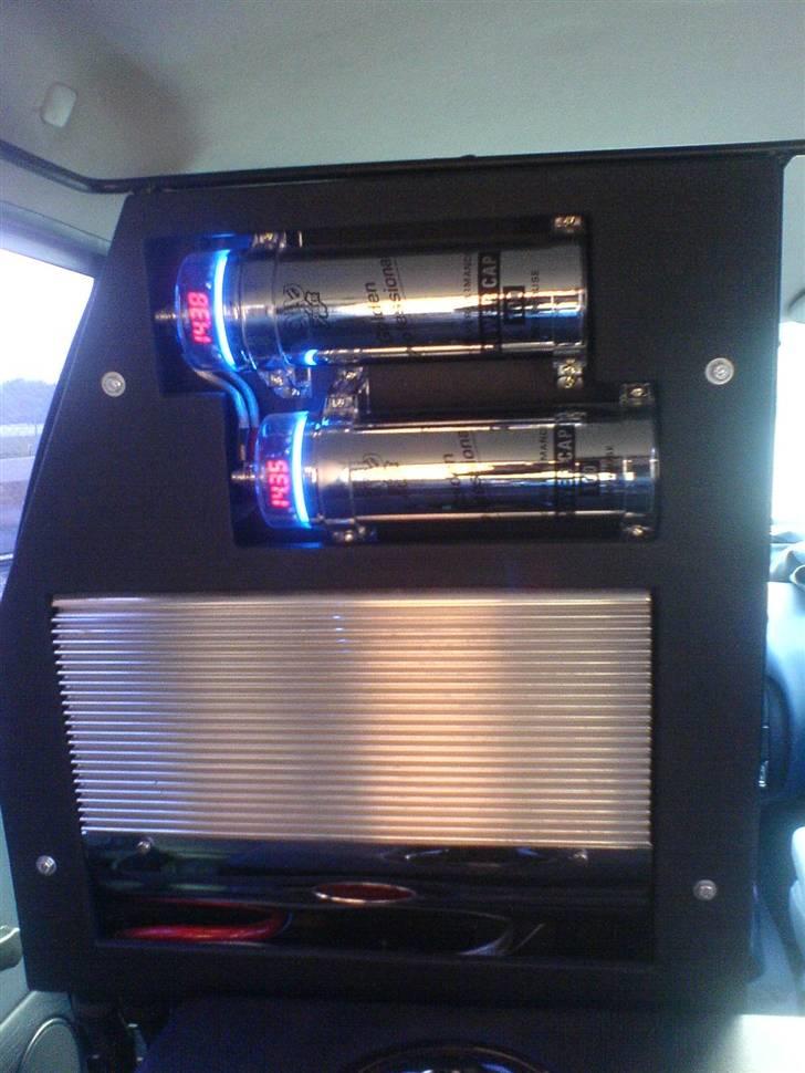 VW Sharan - Power-kondensatore og forstærker .. billede 12