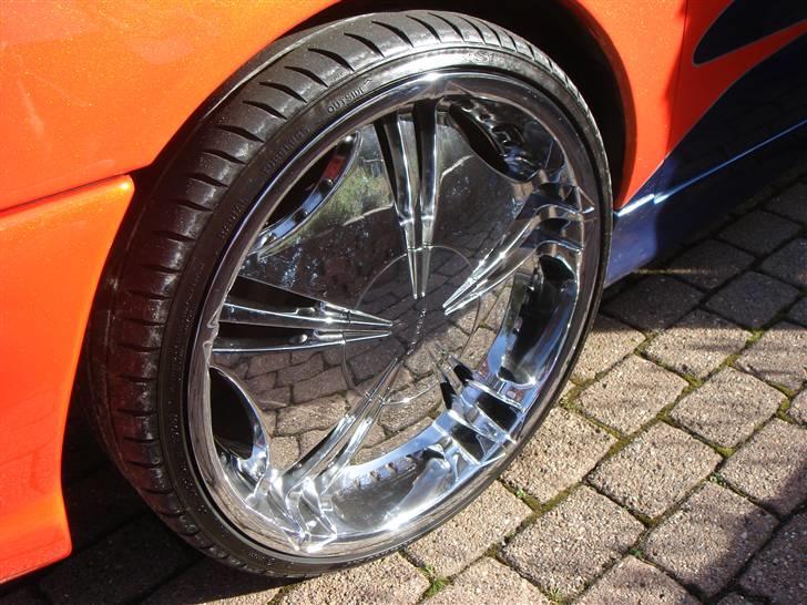 VW Sharan - Close-up af chrom fælgene billede 15