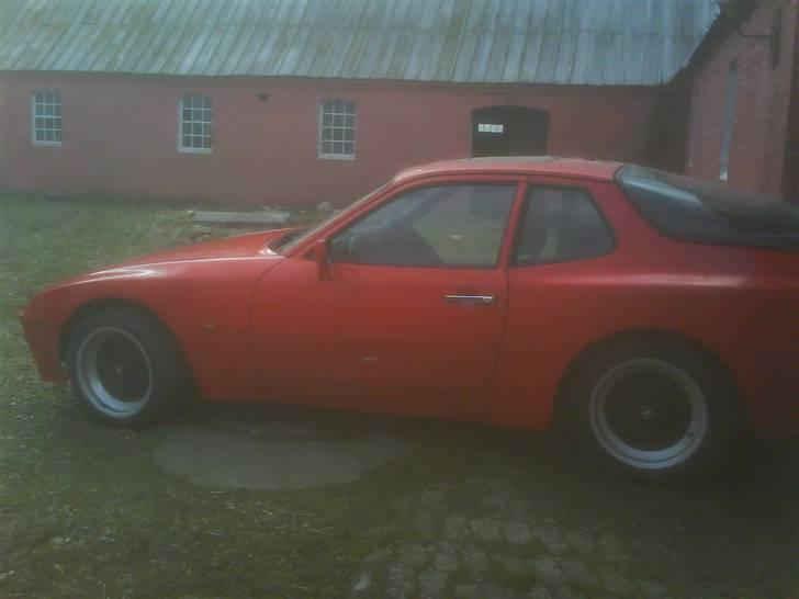 Porsche 924 - nyt* sorry billede kvali, men som den står nu billede 12