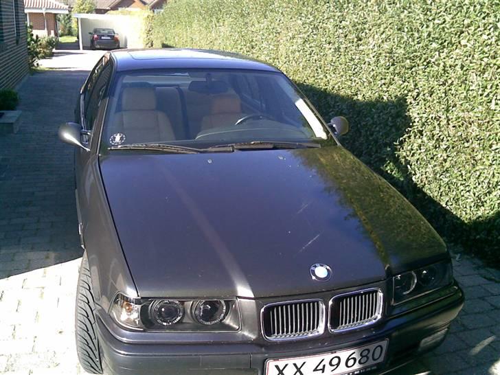 BMW 325 i 24v solgt billede 15