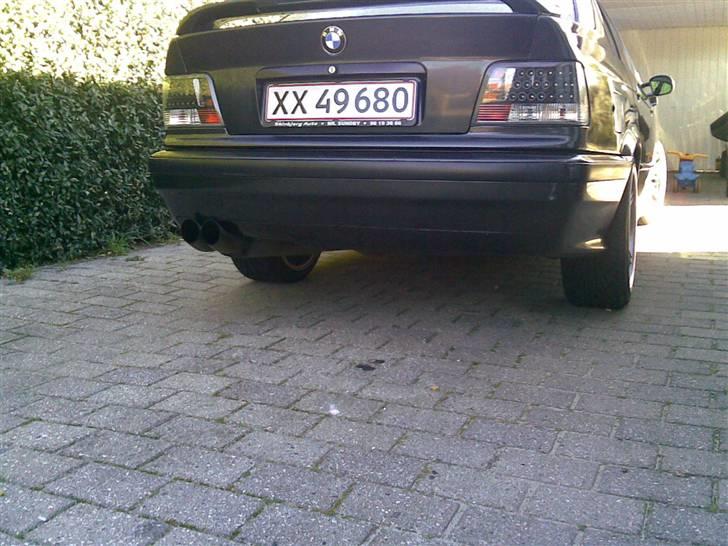 BMW 325 i 24v solgt billede 16
