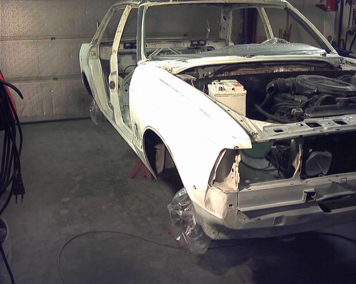 Ford Granada - så er den klar til at blive malet  billede 6