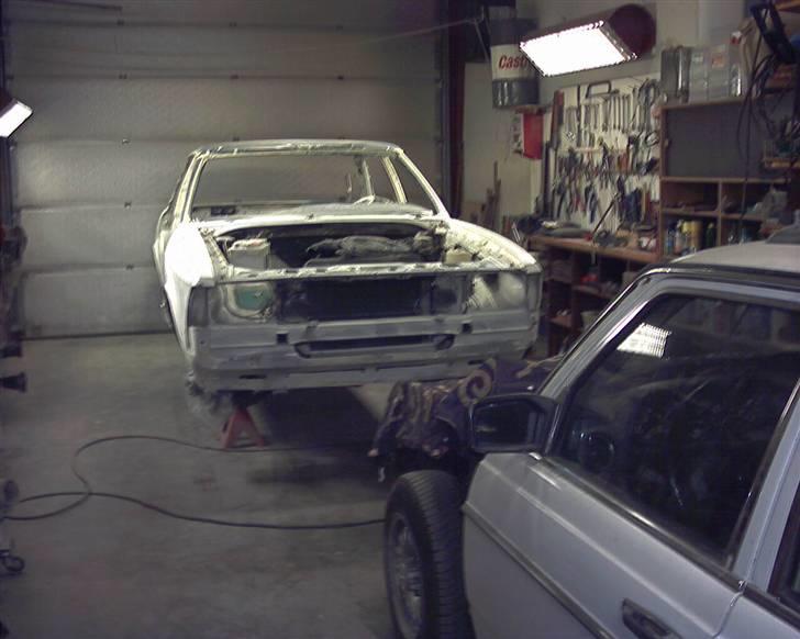 Ford Granada - klar til at blive malet billede 7