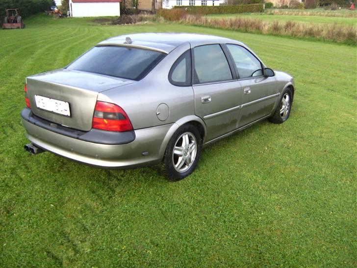 Opel Vectra B 2.0 16v (SOLGT) billede 12