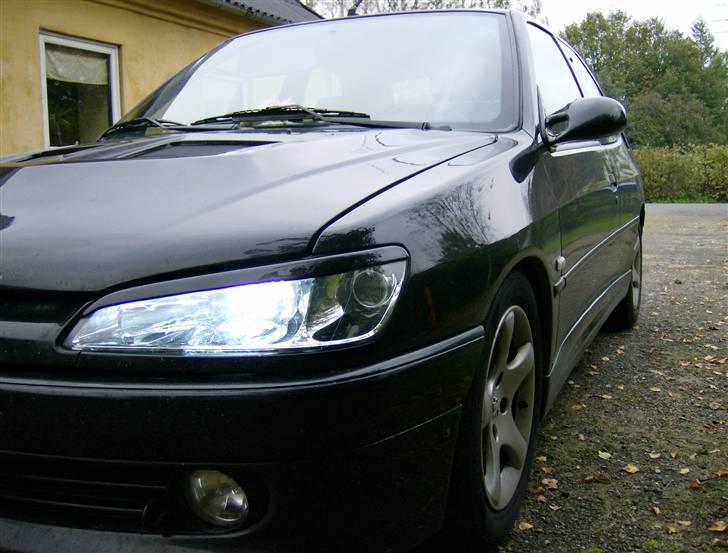 Peugeot 306 GTI - Xenon 8000K. Fik sat det i d. 14/10-07 billede 2