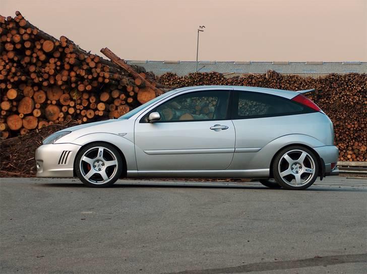 Ford [SOLGT] Focus 2.0i Trend billede 2