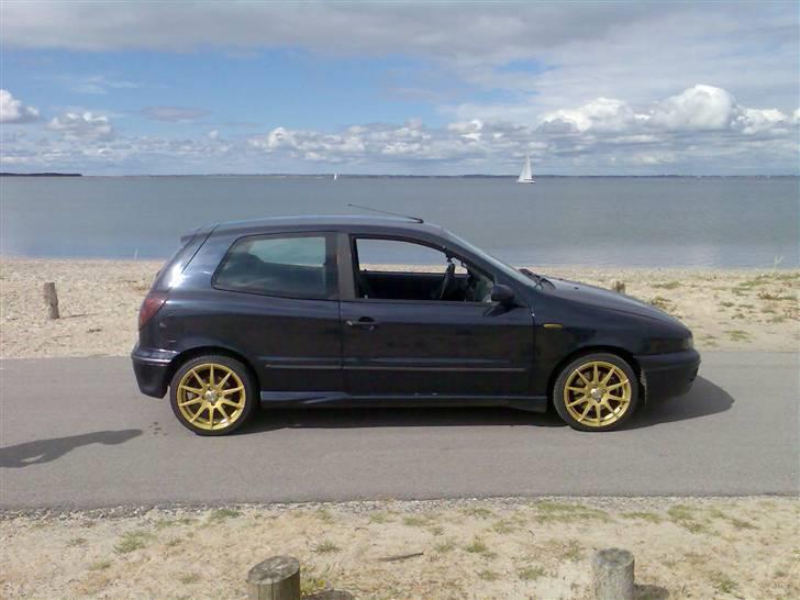 Fiat Bravo HGT 2,0 20v - Solgt - Så skal den bare ned på maven :) billede 3