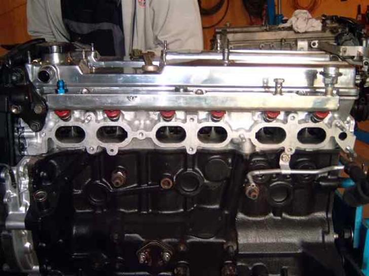 Toyota Supra 3,0 turbo - stort arbejde, men det blir fedt .:) billede 7