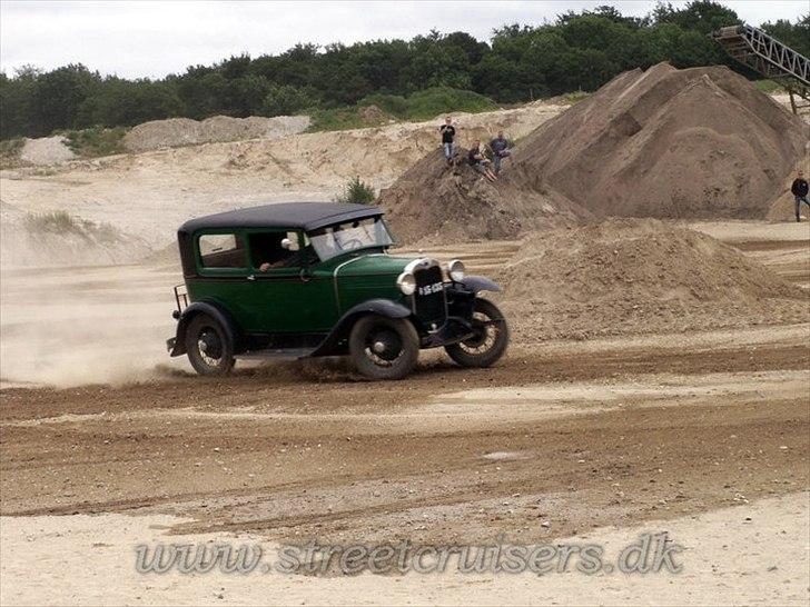 Ford A 2dørs Sedan- Ole-Henry - Jo, den laver faktisk hjulspin! :-D South Island Rumble, slut juni 2010. billede 13