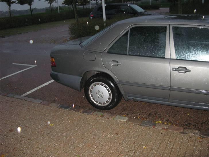 Mercedes Benz 230 E (W124) billede 5