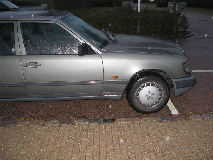 Mercedes Benz 230 E (W124) billede 6