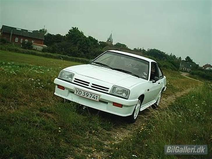 Opel Manta B Gsi SOLGT billede 9