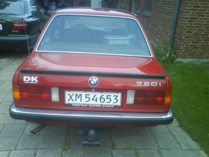 BMW 320i billede 4