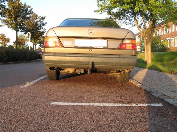 Mercedes Benz 230 E (W124) - Ass like thaaat billede 12