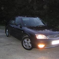 Ford Mondeo Ghia