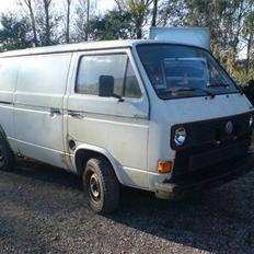 VW Transpoter 1,6 TD (Død)
