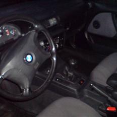 BMW E36 Compact solgt