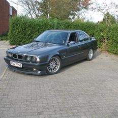 BMW E34 520i solgt