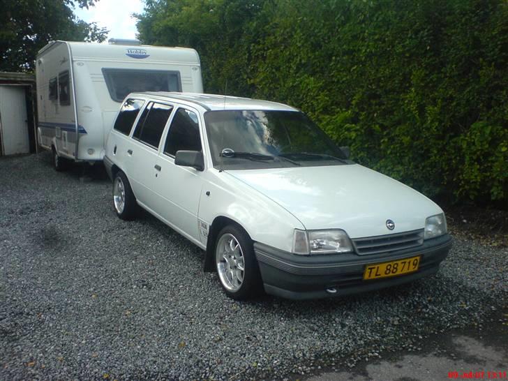 Opel Kadett caravan (sælges) billede 14