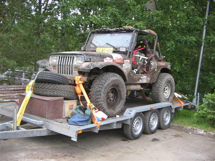 Nissan patrol gr - læsset og klar til turen hjem til dk  billede 4