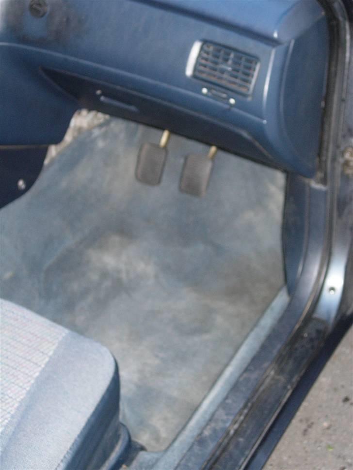 Toyota Carina E skolevogn(SOLGT) billede 13