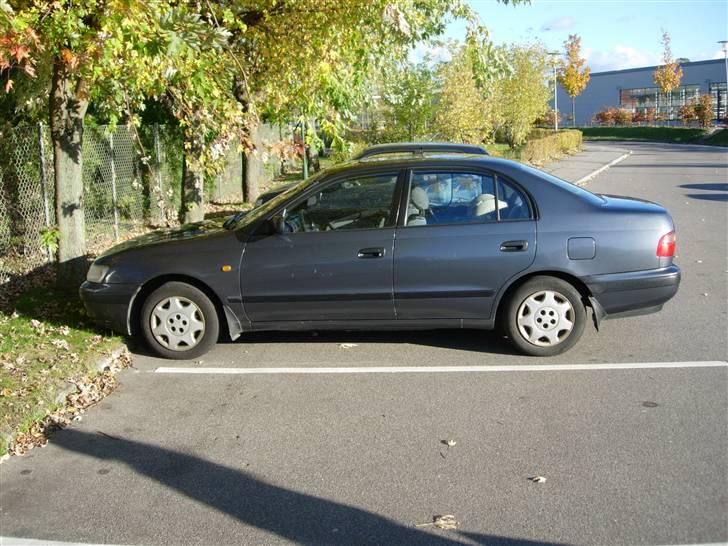 Toyota Carina E skolevogn(SOLGT) billede 15