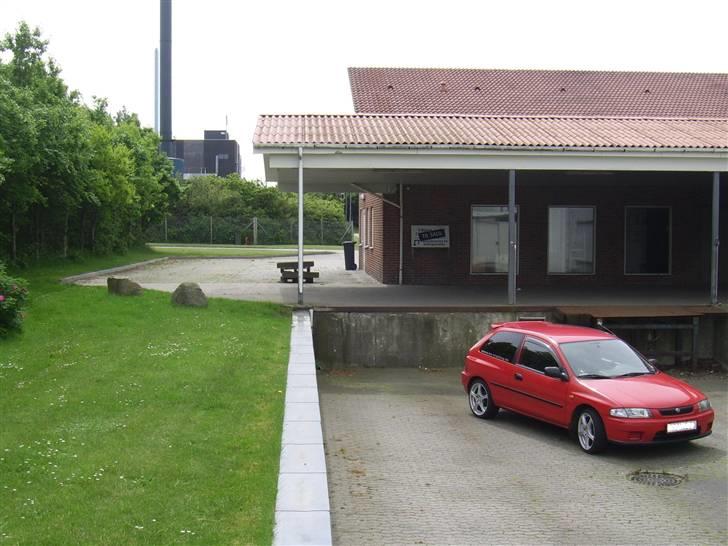 Mazda 323 16 v billede 19