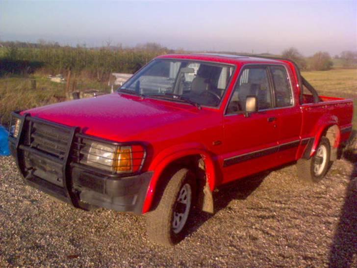 Mazda B2500 4x4 pick up billede 1