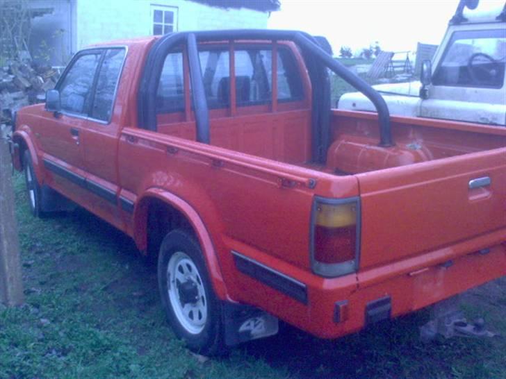 Mazda B2500 4x4 pick up billede 2