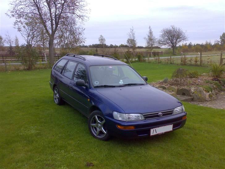 Toyota Corolla 1,6 XLI DØD billede 1