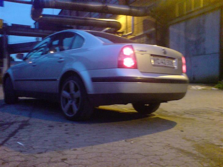 VW Passat 1.9 TDI Limosine billede 3