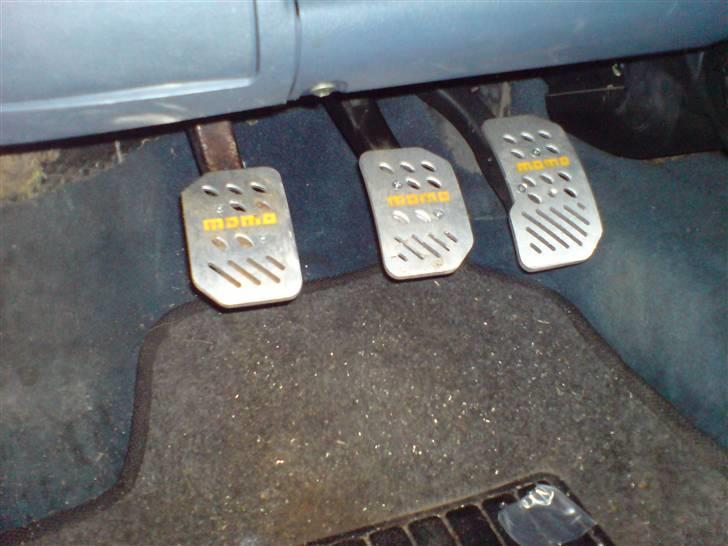 Ford escort stc SOLGT - momo pedalersæt billede 16