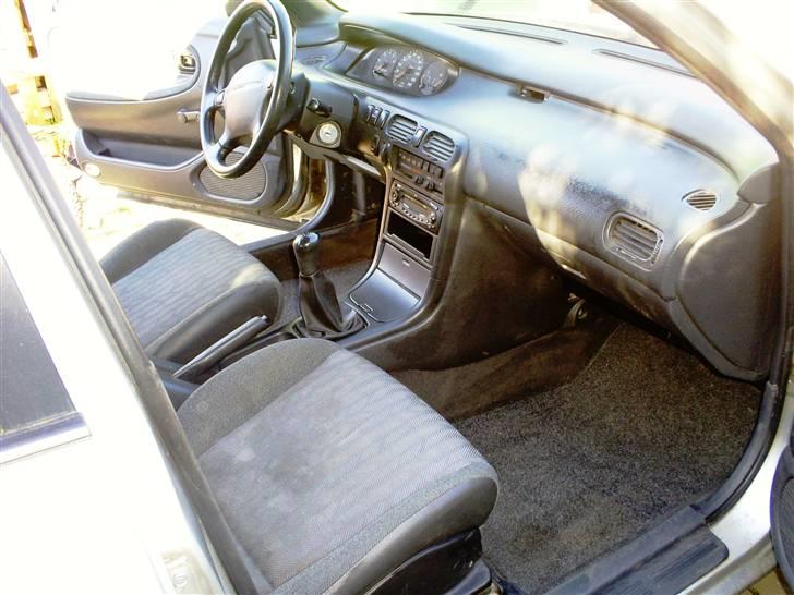 Mazda 626 LX sedan (tot.skadet) - Nydelig kabine.... billede 13
