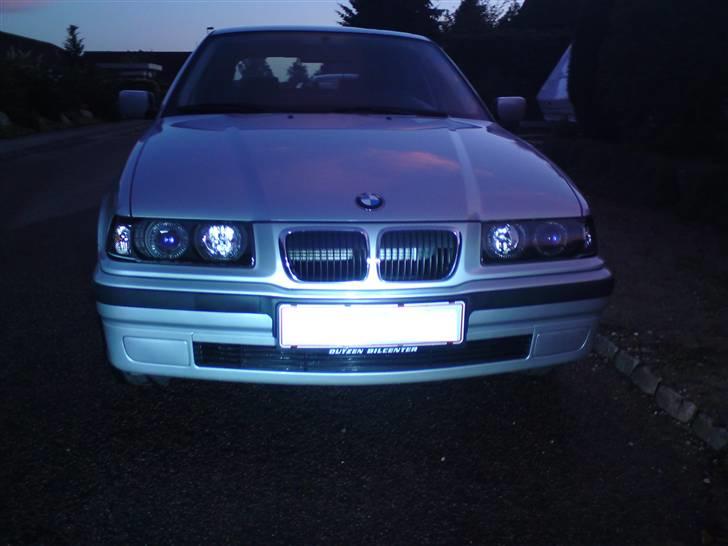 BMW E36 Compact solgt billede 6