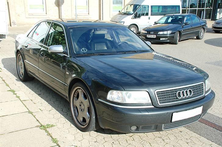 Audi A8  4,2 Quattro billede 11