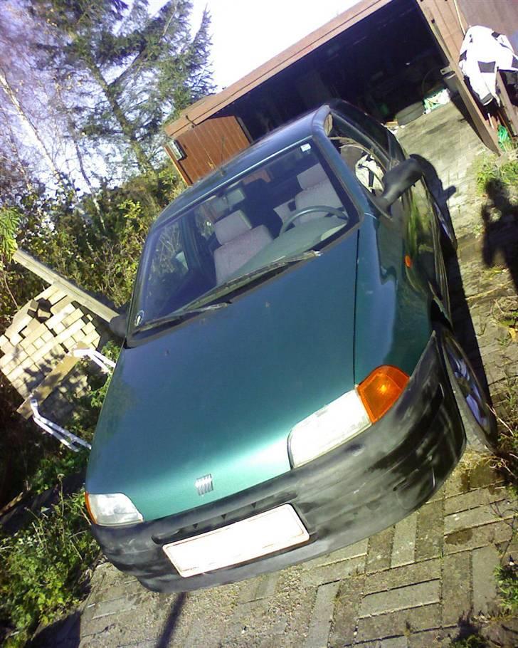 Fiat punto solgt - 1.1 så rykker det sku :D lidt beskidt _:D billede 3