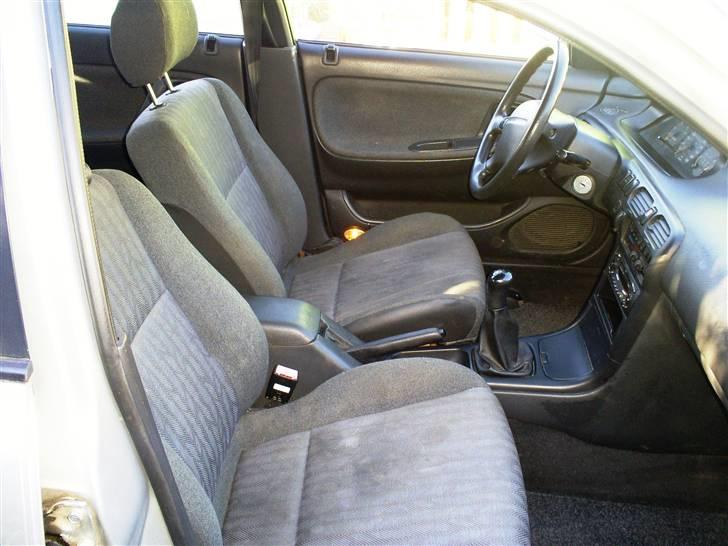 Mazda 626 LX sedan (tot.skadet) - Nydelig kabine.... billede 14