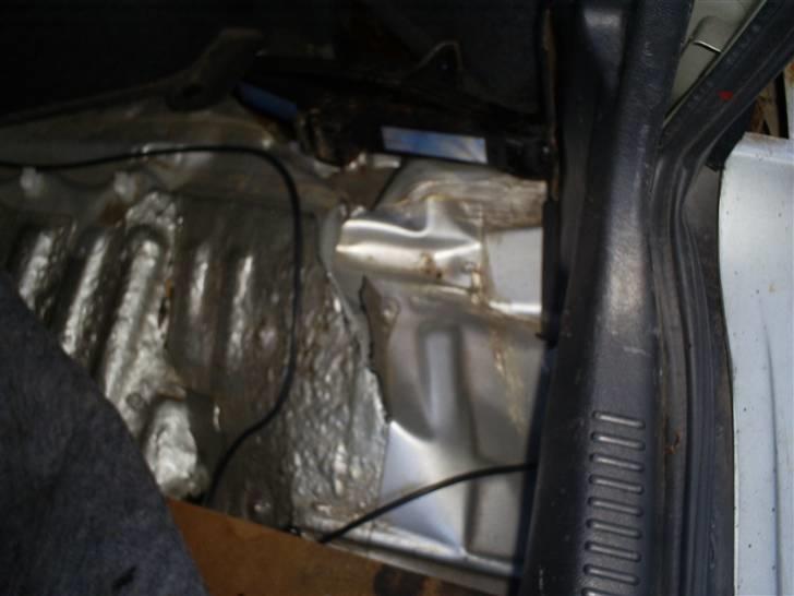 Mazda 626 LX sedan (tot.skadet) - Øv.... billede 20