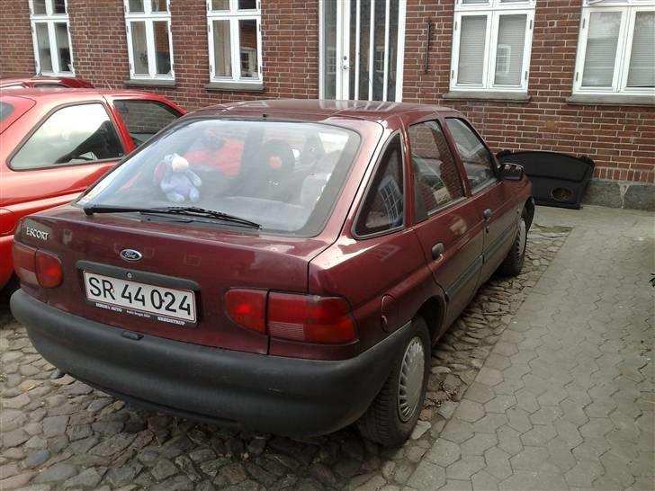 Ford escort solgt billede 4