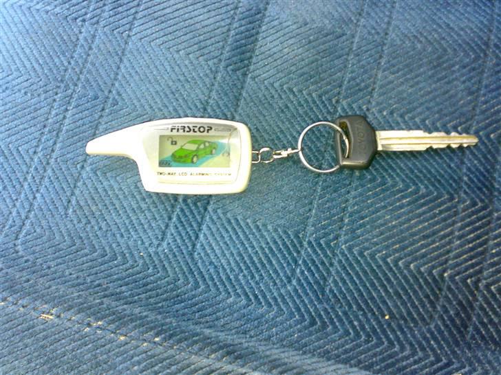 Toyota Camry  - fjern betjening til alarm og fjern start billede 19