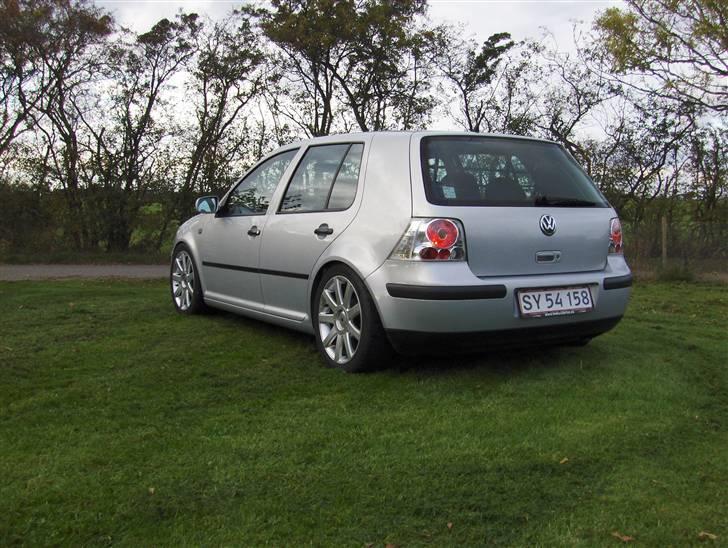 VW Golf 4 solgt billede 4