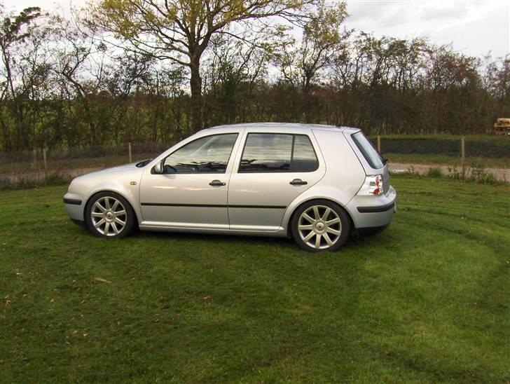 VW Golf 4 solgt billede 5